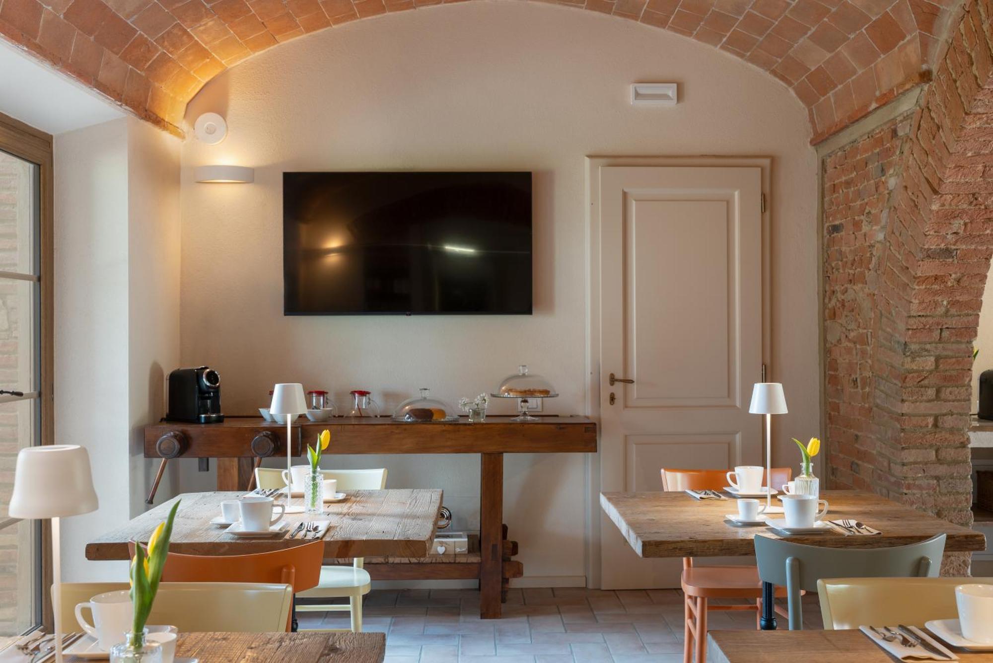 Agriturismo Tenuta I 4 Venti コッレサルヴェッティ エクステリア 写真